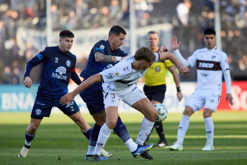 soi-keo-platense-vs-rivadavia-ngay-03-7